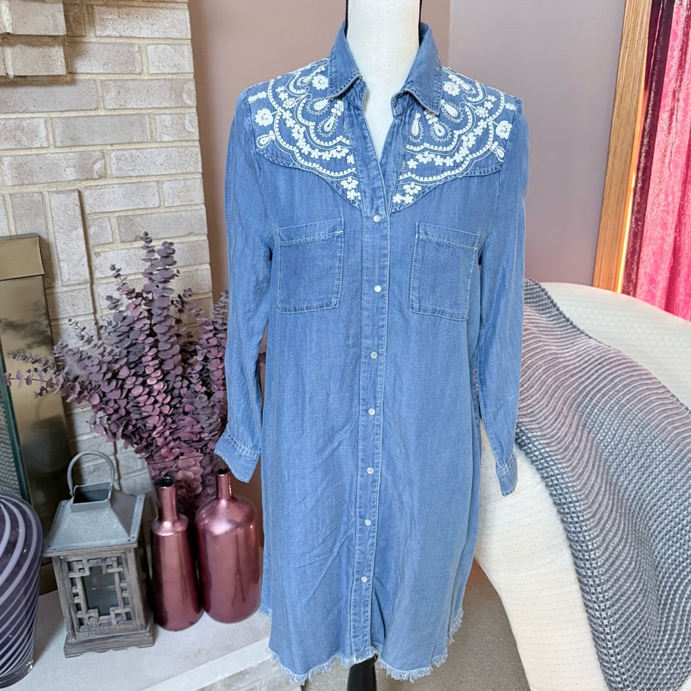 REBA Denim Shirt Dress Western Style Floral Embroidery - Medium Wash - Picture 10 of 10